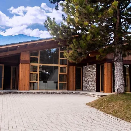 Luxury Pirin Golf * Razlog